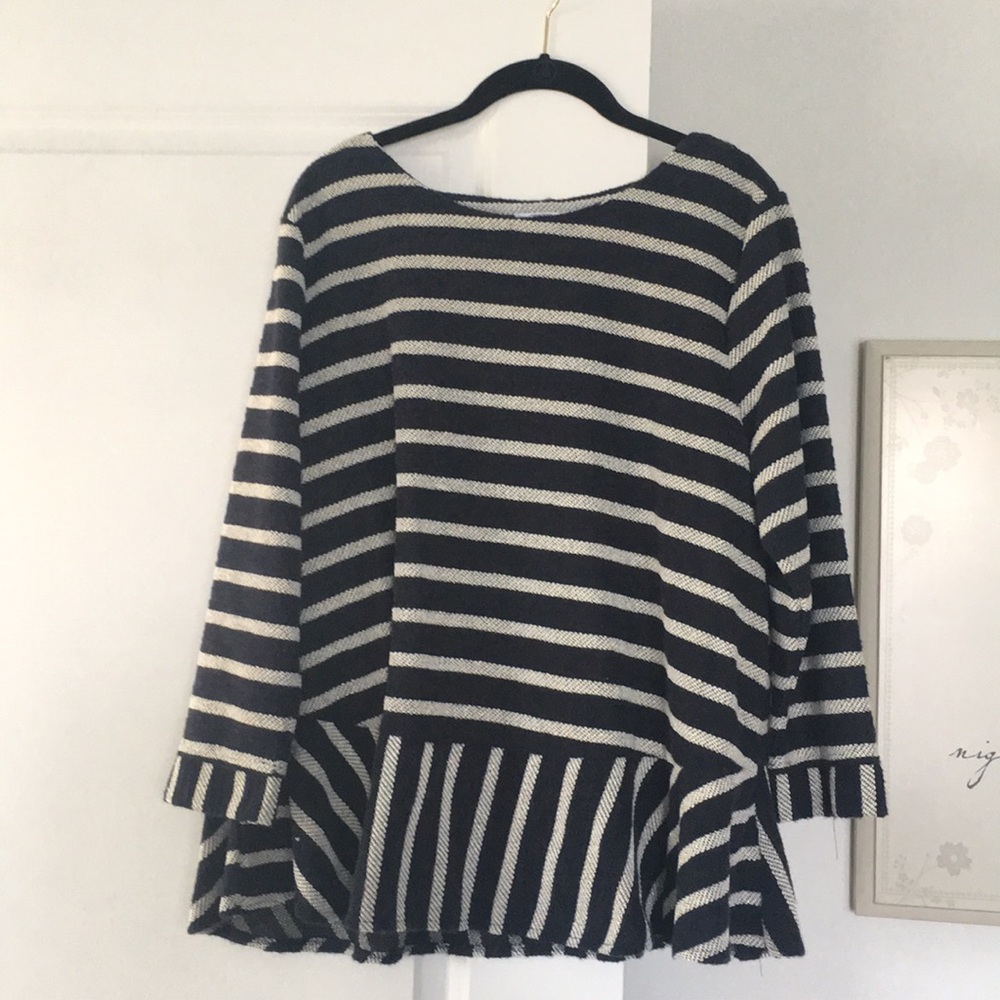 Navy w/ silver & white stripe top